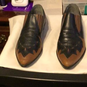 mootsies/tootsies low cut boot shoes